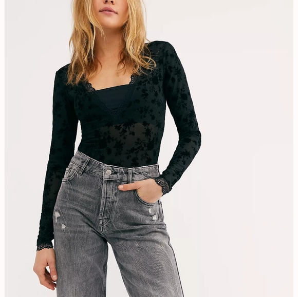 Free people babes in bandeaus bodysuit - Picture 4 of 16